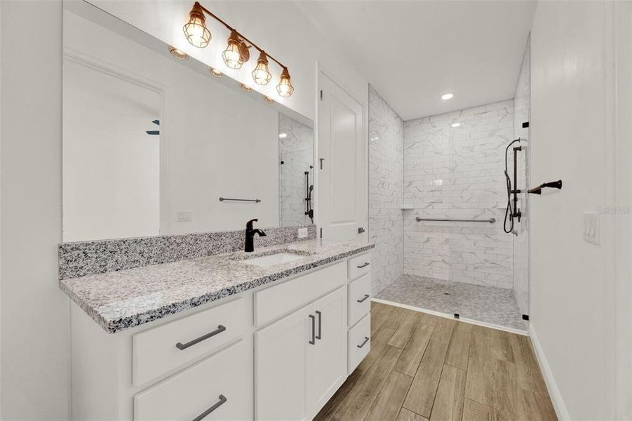 Furnished interior view inside a new home in , Orlando (Image 6).