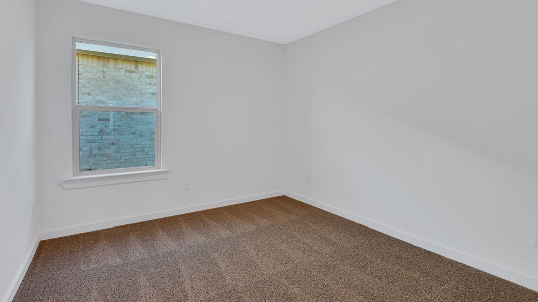Spacious, unfurnished interior of a new home in Allen Farms, Lubbock (Image 14).