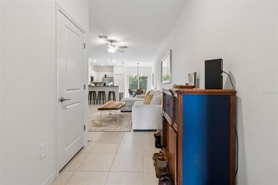 Furnished interior view inside a new home in , Land O' Lakes (Image 36).