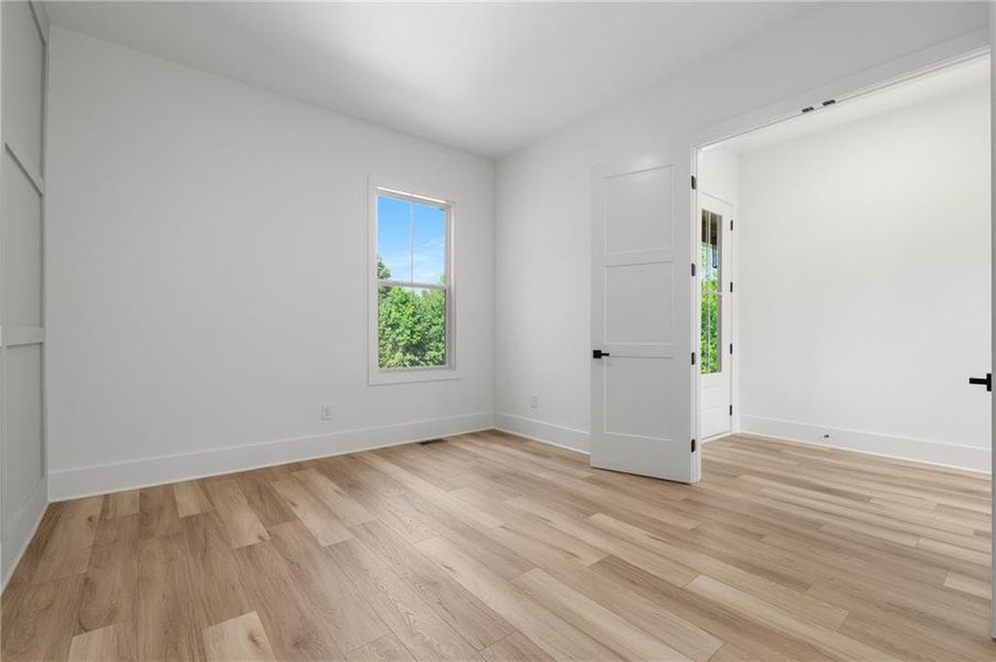 Spacious, unfurnished interior of a new home in , Jefferson (Image 34).
