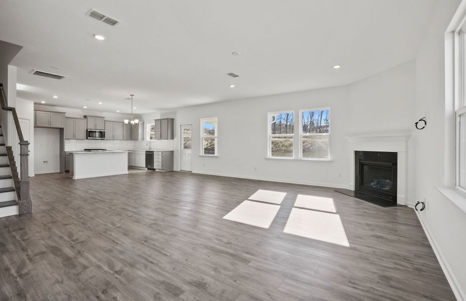 Spacious, unfurnished interior of a new home in Bryton, Huntersville (Image 17).