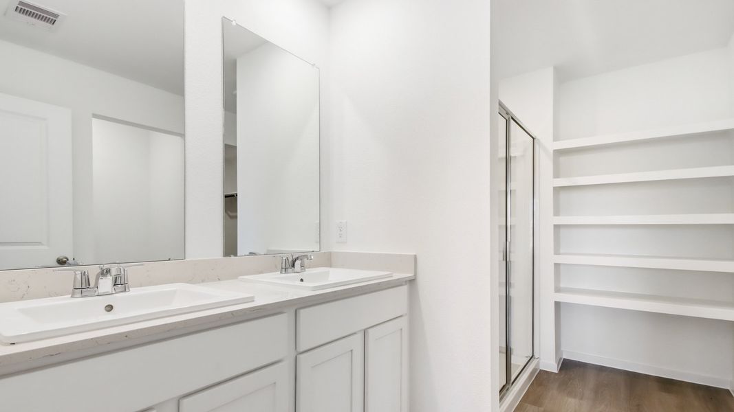 Furnished interior view inside a new home in Maple Woods, Hockley (Image 6).