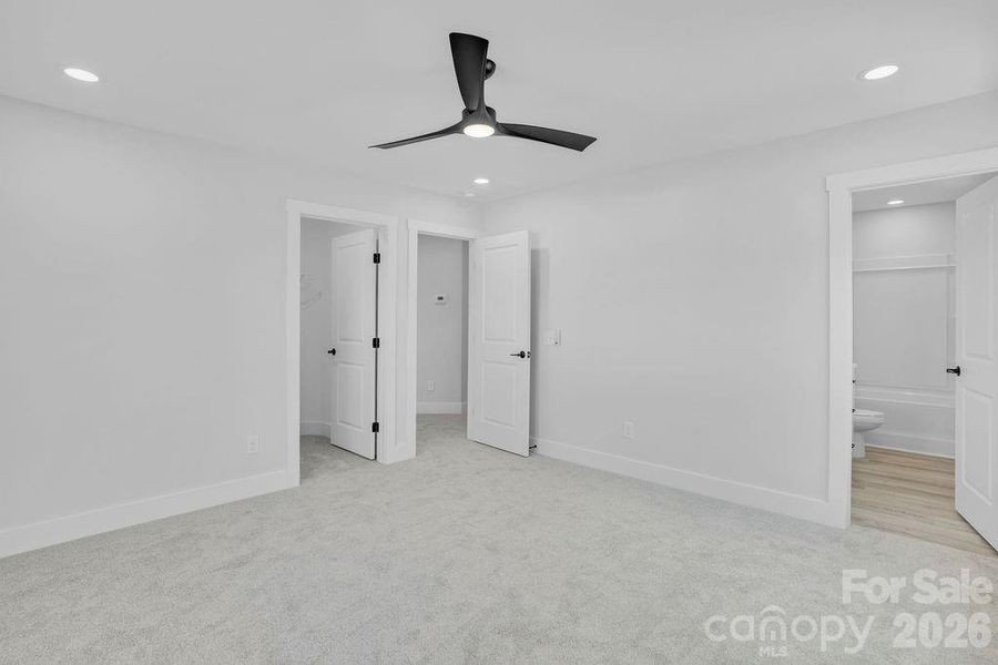 Spacious, unfurnished interior of a new home in , Gastonia (Image 10).