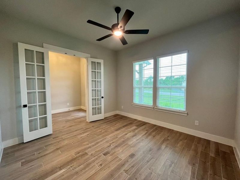 Spacious, unfurnished interior of a new home in Eagle Ridge Estates, Weatherford (Image 15).
