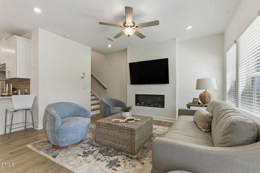 018-063-Family Room-1500x1000