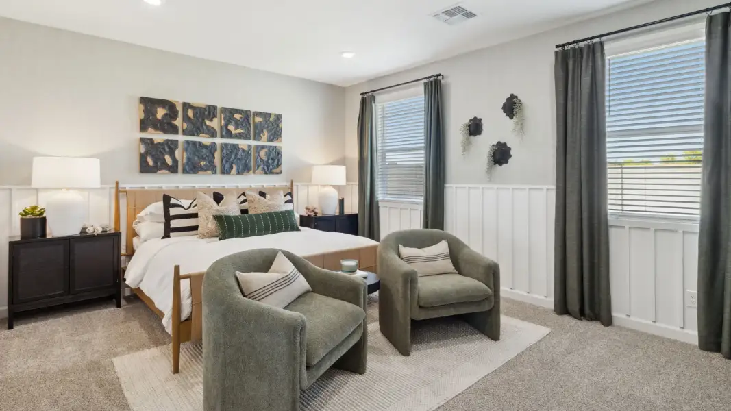 Representative furnished interior of a home built from the Ibis by D.R. Horton in Citrus Pointe, Phoenix (Image 15).