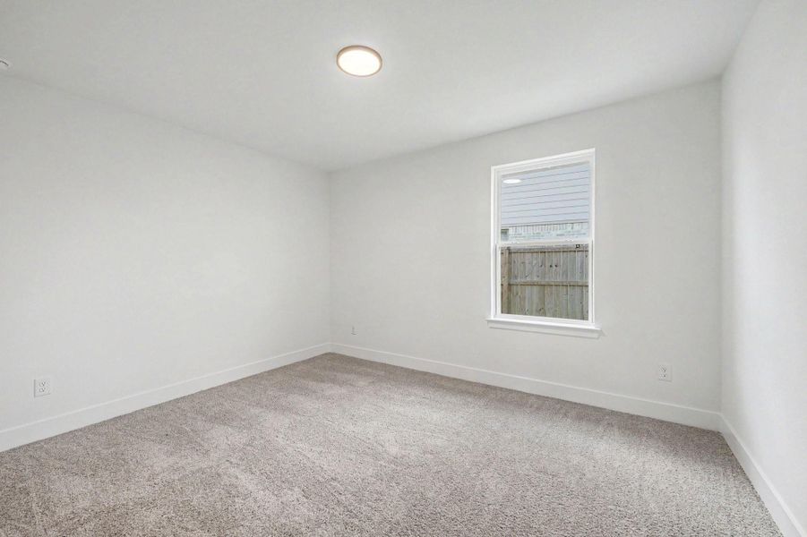 Spacious, unfurnished interior of a new home in , Angleton (Image 23).