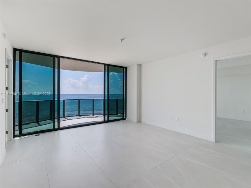 Spacious, unfurnished interior of a new home in Casamar, Pompano Beach (Image 24). Spacious, unfurnished interior of a new home in Casamar, Pompano Beach (Image 24).