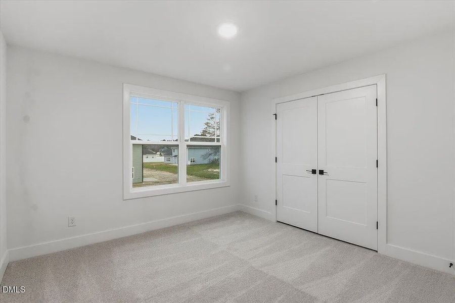 Spacious, unfurnished interior of a new home in Jackson Ridge, Pikeville (Image 22).