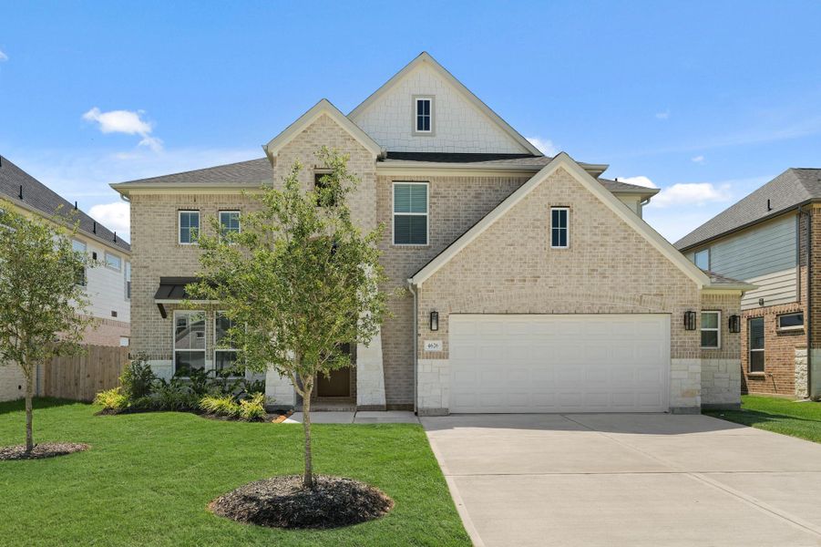 Front exterior of a new home in Briarwood Crossing, Rosenberg, TX, highlighting curb appeal (Image 25).