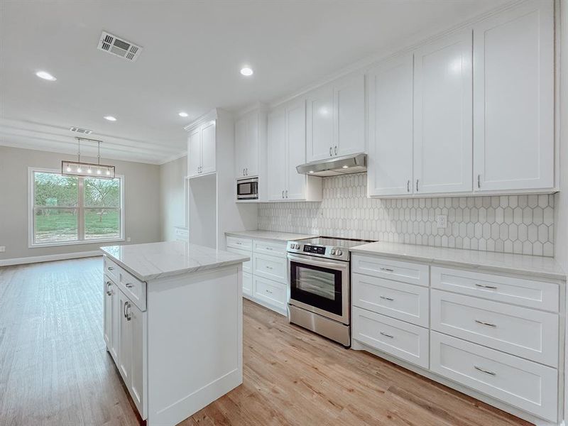 Furnished interior view inside a new home in , Corsicana (Image 11). Furnished interior view inside a new home in , Corsicana (Image 11).