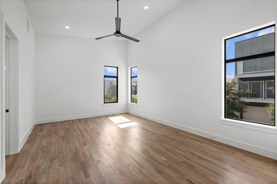 Spacious, unfurnished interior of a new home in , Dallas (Image 18). Spacious, unfurnished interior of a new home in , Dallas (Image 18).