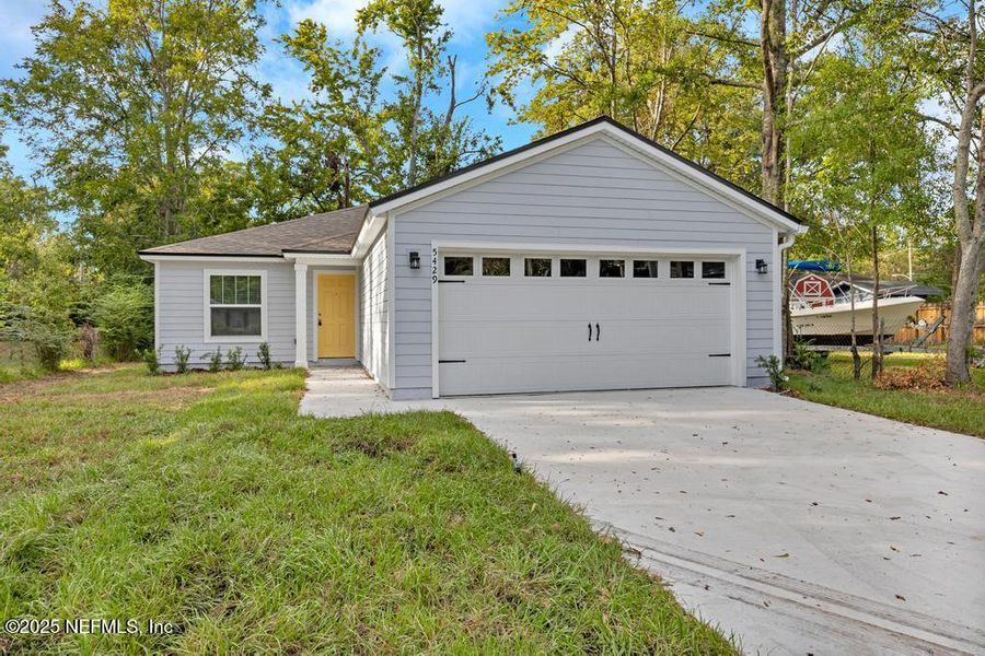 Image 27 of a home in .