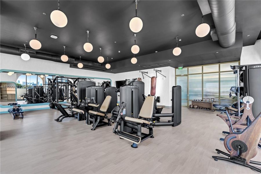 Community amenities in , Miami (Image 34).