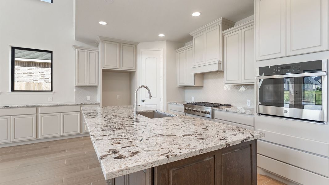Furnished interior view inside a new home in Cross Creek West, Fulshear (Image 9).