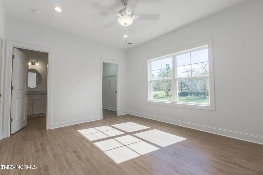 763ea79ba9e4327898b6cb6aef15e552-uncropp