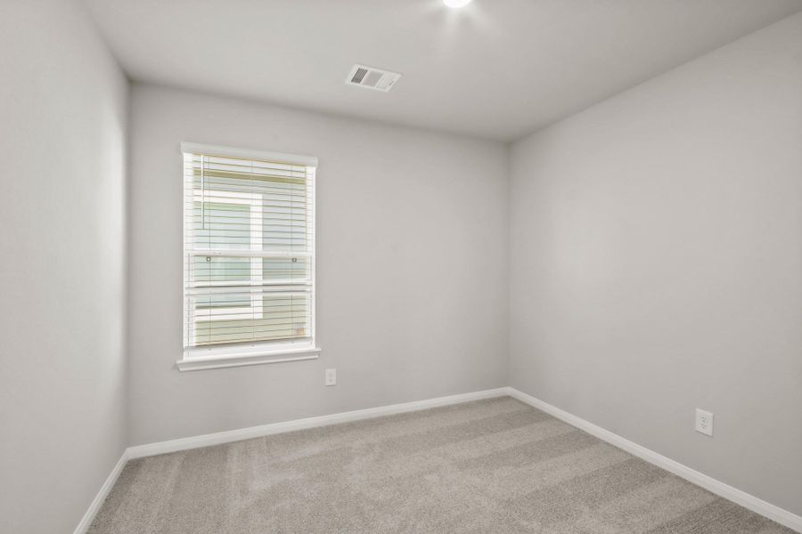 Spacious, unfurnished interior of a new home in Ridgeland Hills, Willis (Image 12).