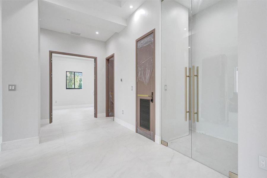 Spacious, unfurnished interior of a new home in , Plantation (Image 32). Spacious, unfurnished interior of a new home in , Plantation (Image 32).