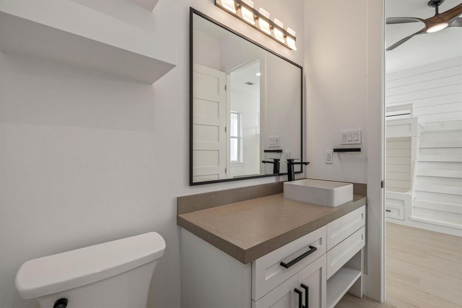 Furnished interior view inside a new home in , Galveston (Image 41).