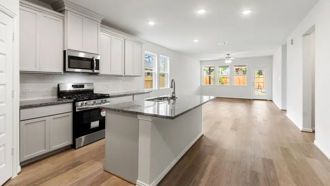 Representative furnished interior of a home built from the Benchmark by Brightland Homes in Bridgeland Creekland Village, Cypress (Image 6).
