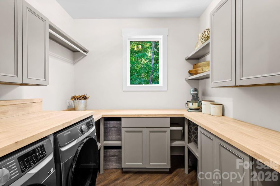 Laundry / Pantry Room