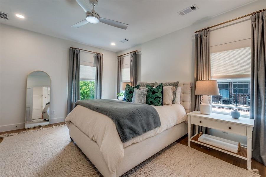 Furnished interior view inside a new home in , Dallas (Image 26).