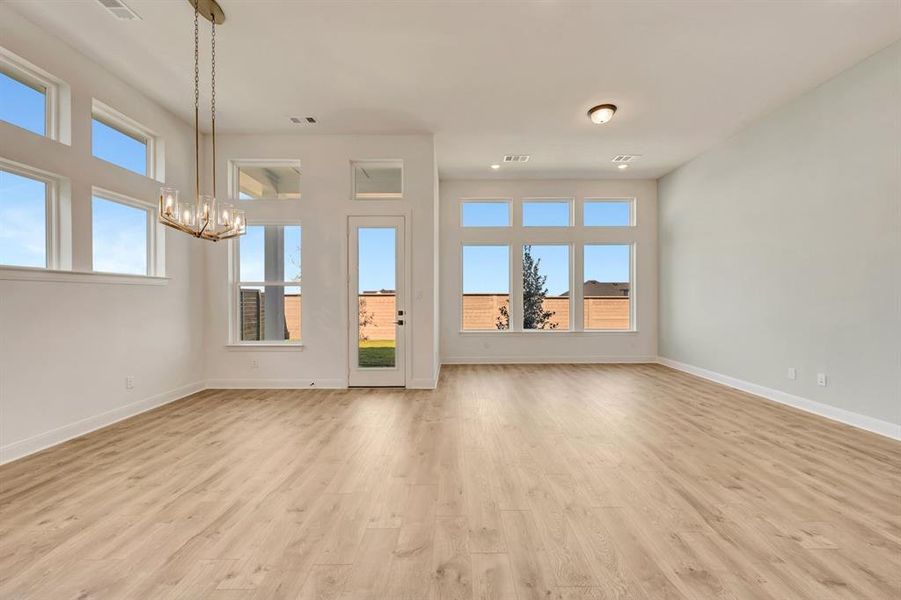 Spacious, unfurnished interior of a new home in Treeline, Justin (Image 29).