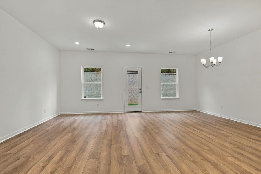 Spacious, unfurnished interior of a new home in Ironhorse, Dickson (Image 16).
