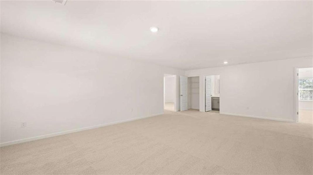 Spacious, unfurnished interior of a new home in , Dacula (Image 27).
