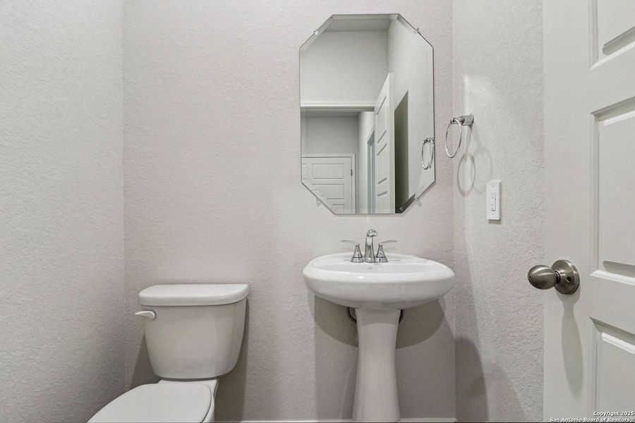 Furnished interior view inside a new home in Sagebrooke - Premier Series, San Antonio (Image 7). Furnished interior view inside a new home in Sagebrooke - Premier Series, San Antonio (Image 7).