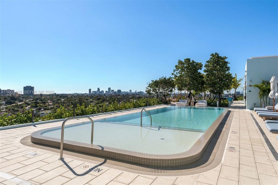 Community amenities in , Bay Harbor Islands (Image 26). Community amenities in , Bay Harbor Islands (Image 26).