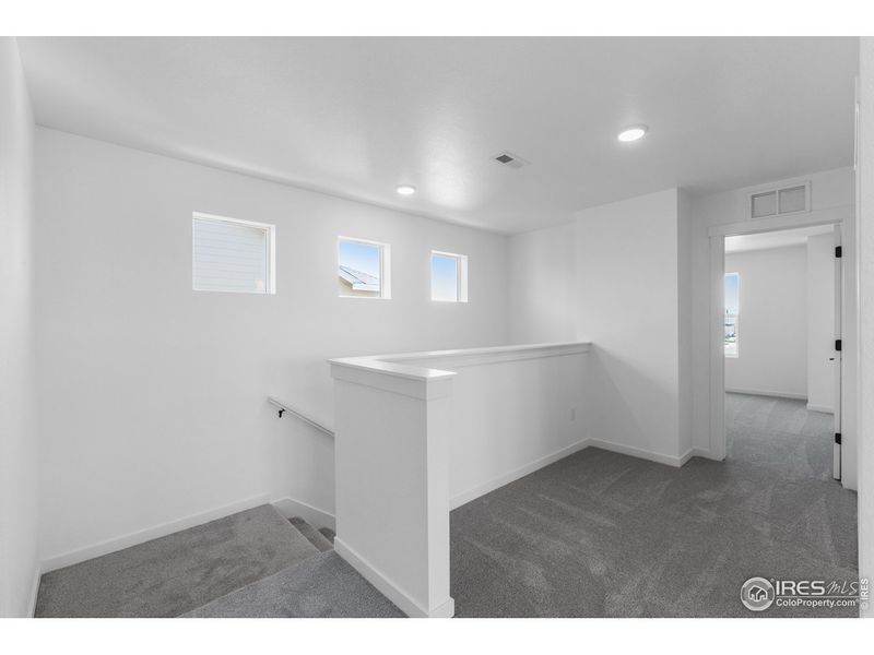 Spacious, unfurnished interior of a new home in Granary, Johnstown (Image 20).