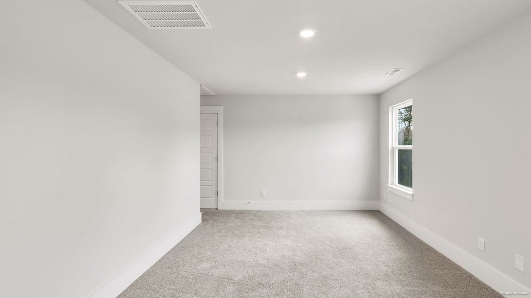 Spacious, unfurnished interior of a new home in Vineyard Trail, Jacksonville (Image 23).