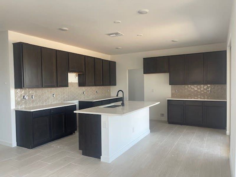 Lot 2 | Kitchen | Faustus | Marlowe | New Homes in Glendale, AZ | Landsea Homes