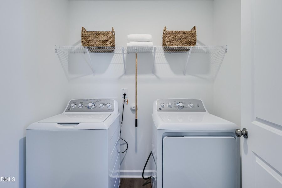 SUN_CaitlinCrossing_Pic_86FishingPier-28