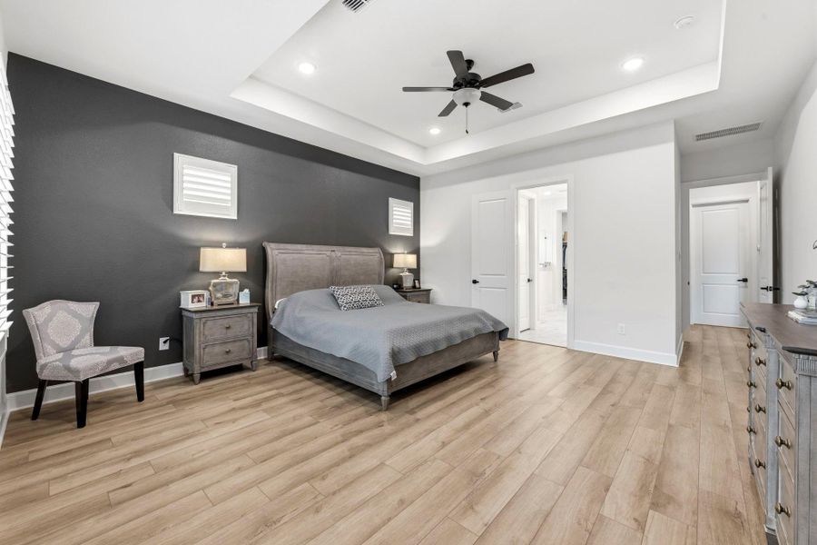 Furnished interior view inside a new home in , Conroe (Image 18).