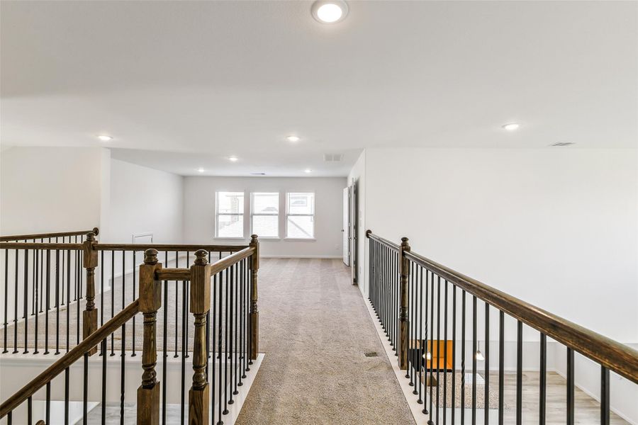Spacious, unfurnished interior of a new home in Stone Creek Ranch, Hockley (Image 32). Spacious, unfurnished interior of a new home in Stone Creek Ranch, Hockley (Image 32).