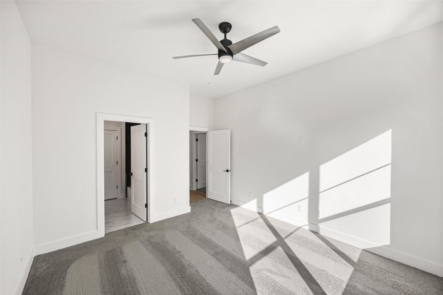 Spacious, unfurnished interior of a new home in , Houston (Image 41).