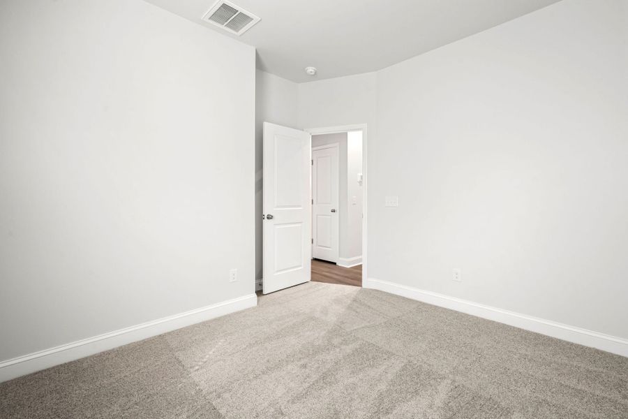 Spacious, unfurnished interior of a new home in Waterways, Richmond Hill (Image 14). Spacious, unfurnished interior of a new home in Waterways, Richmond Hill (Image 14).