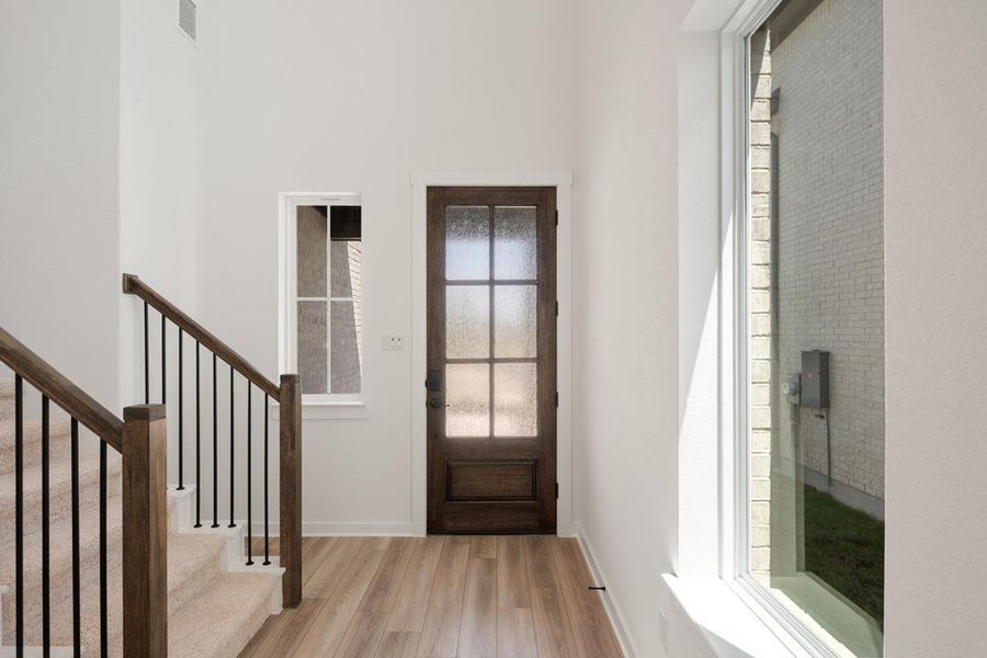 Image 37 of a home in Flora.