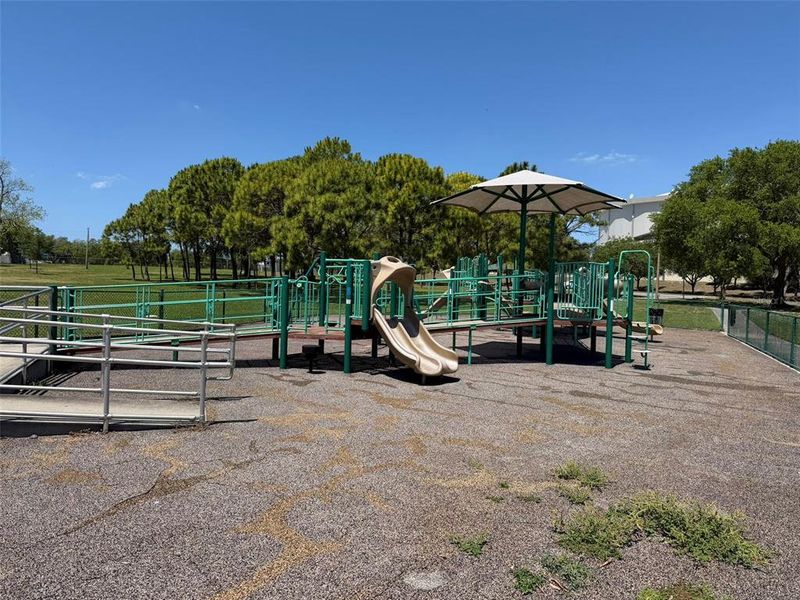 Community amenities in , St. Petersburg (Image 79).