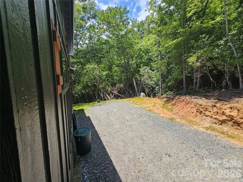 Natural landscape and outdoor views near in Brevard (Image 26). Natural landscape and outdoor views near in Brevard (Image 26).