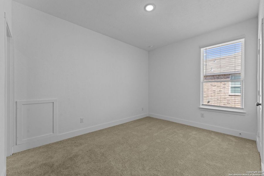 Spacious, unfurnished interior of a new home in , New Braunfels (Image 21).