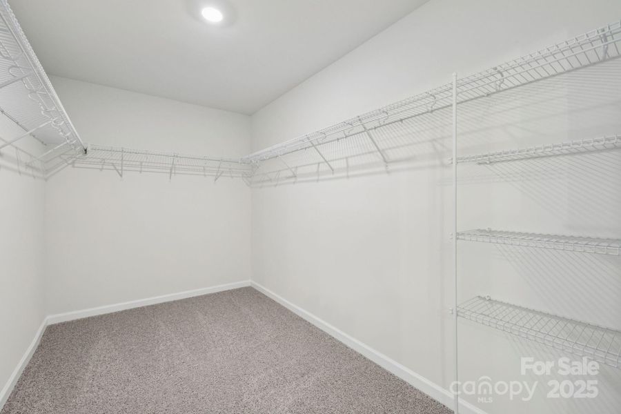 Spacious, unfurnished interior of a new home in Falls Cove, Troutman (Image 16).