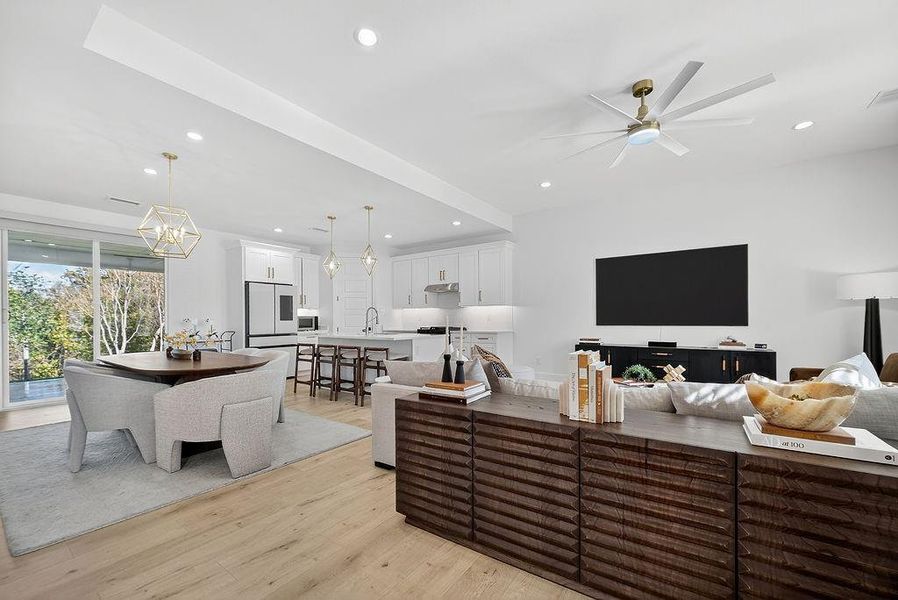 Furnished interior view inside a new home in , Dallas (Image 25). Furnished interior view inside a new home in , Dallas (Image 25).