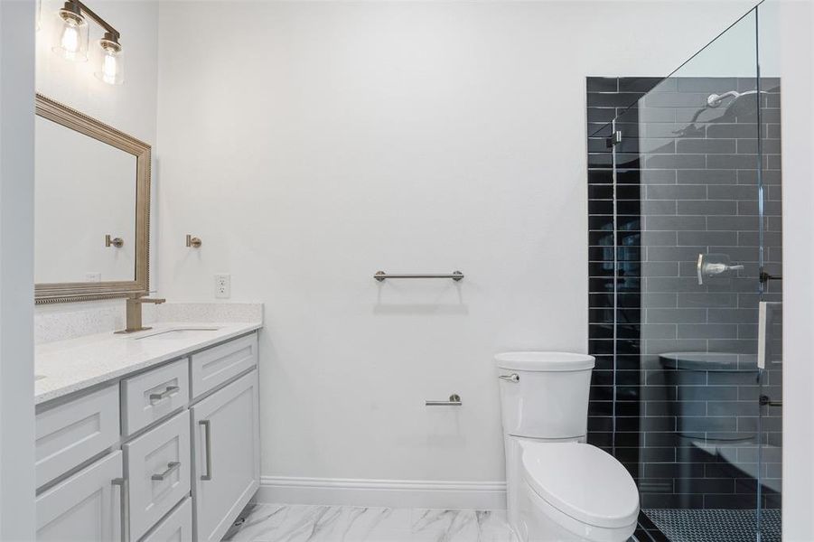 Furnished interior view inside a new home in , Granbury (Image 10).