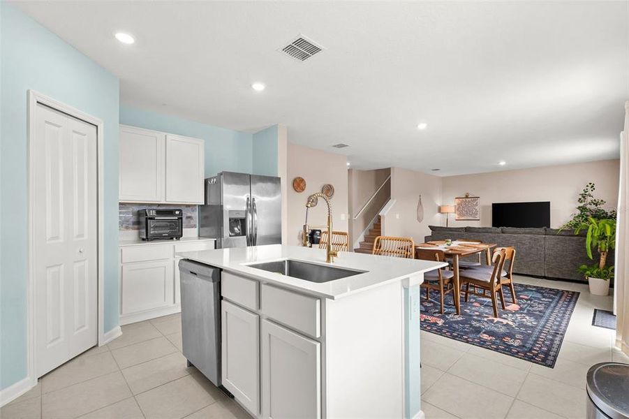 Furnished interior view inside a new home in , Kissimmee (Image 17).