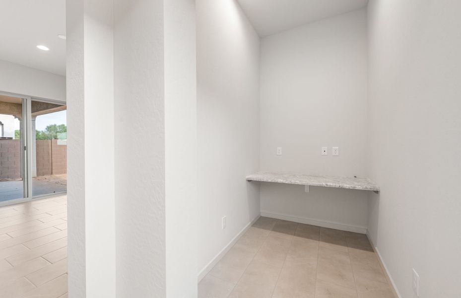 Spacious, unfurnished interior of a new home in Legado West, Queen Creek (Image 19).