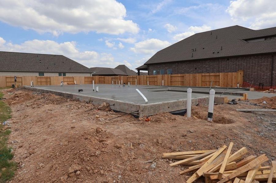 Every foundation at DWH is engineered and it’s inspected three times! We do not do “batch” testing. Rest easy knowing your foundation comes with a 10 year warranty. Every foundation at DWH is engineered and it’s inspected three times! We do not do “batch” testing. Rest easy knowing your foundation comes with a 10 year warranty.