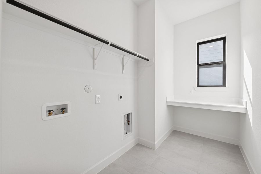 Spacious, unfurnished interior of a new home in Colton 45' Homesites, Todd Mission (Image 20). Spacious, unfurnished interior of a new home in Colton 45' Homesites, Todd Mission (Image 20).